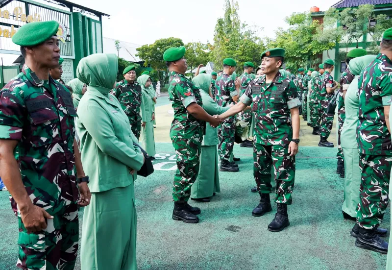 Naik Pangkat, Naik Tanggung Jawab: 52 Prajurit Kodim 0813 Bojonegoro Raih Kehormatan Pengabdian